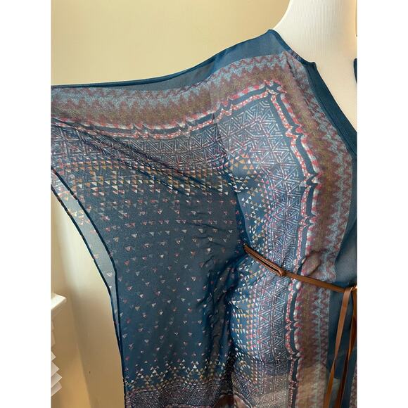 BCBG Sheer Poncho Leather Belt Size XS - Picture 2 of 8